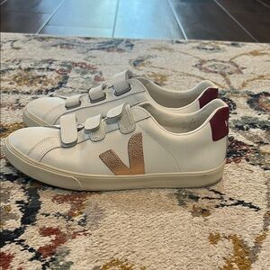 Veja White Leather Sneakers with Metallic Rose V and Burgundy Heel Tab